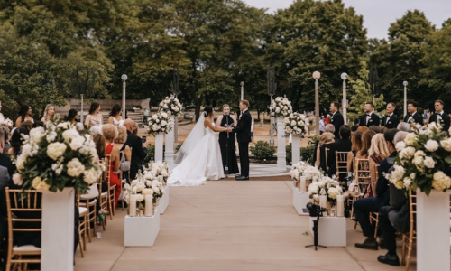 Wedding Flowers by Kloeckner Preferred Flowers in Chicago